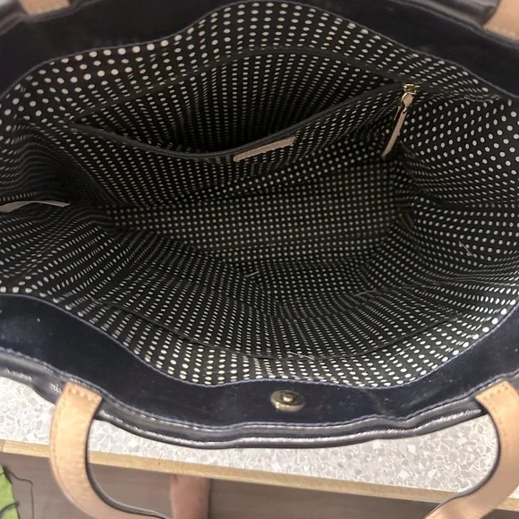 Kate Spade Tote / shoulder bag. Good Condition - Picture 6 of 10